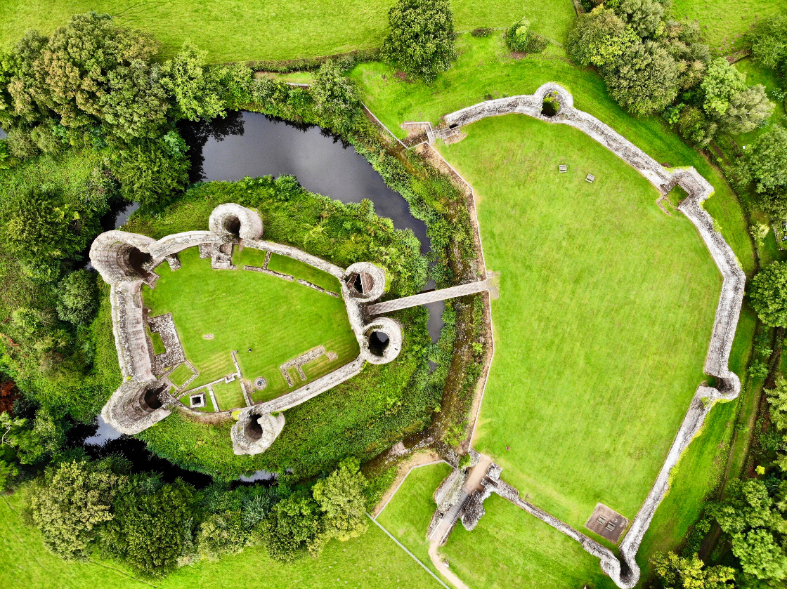 Photo competition Stuctures Winner: White Castle by Tim Carter
